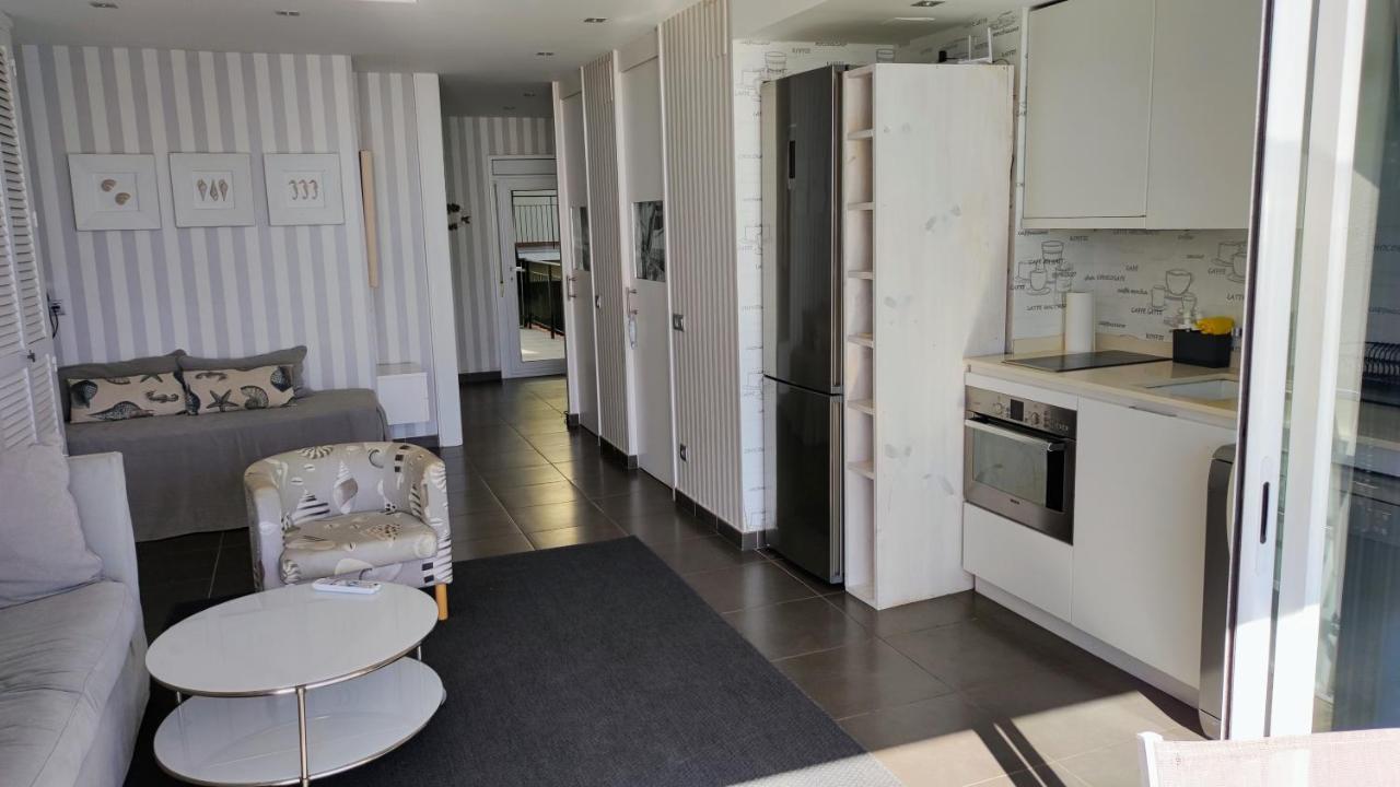 Apartamento Frente Al Mar En La Mejor Ubicacion De Calella Калелья-де-Палафружель Экстерьер фото