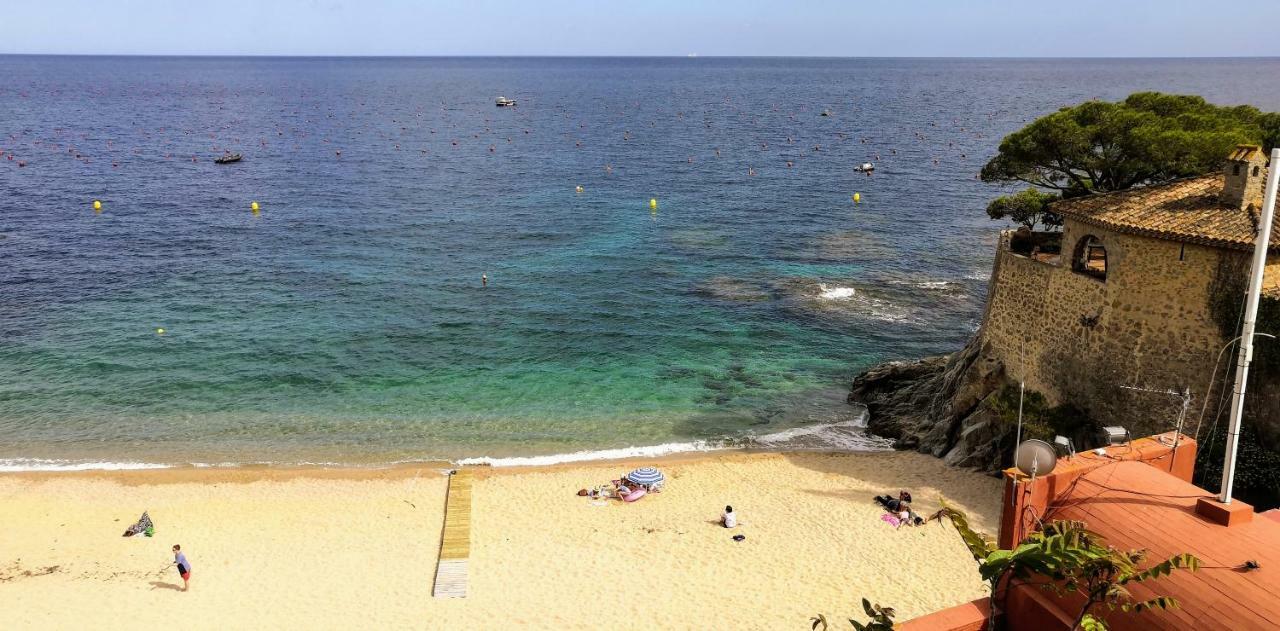 Apartamento Frente Al Mar En La Mejor Ubicacion De Calella Калелья-де-Палафружель Экстерьер фото